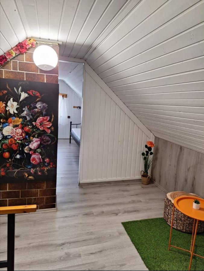 Home 2201 Gerasdorf bei Wien Dış mekan fotoğraf