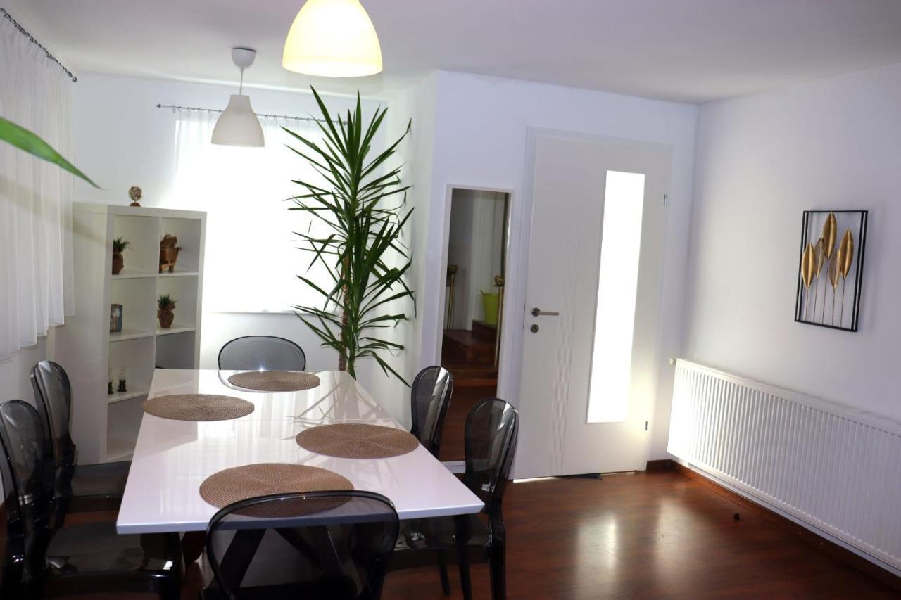 Home 2201 Gerasdorf bei Wien Dış mekan fotoğraf