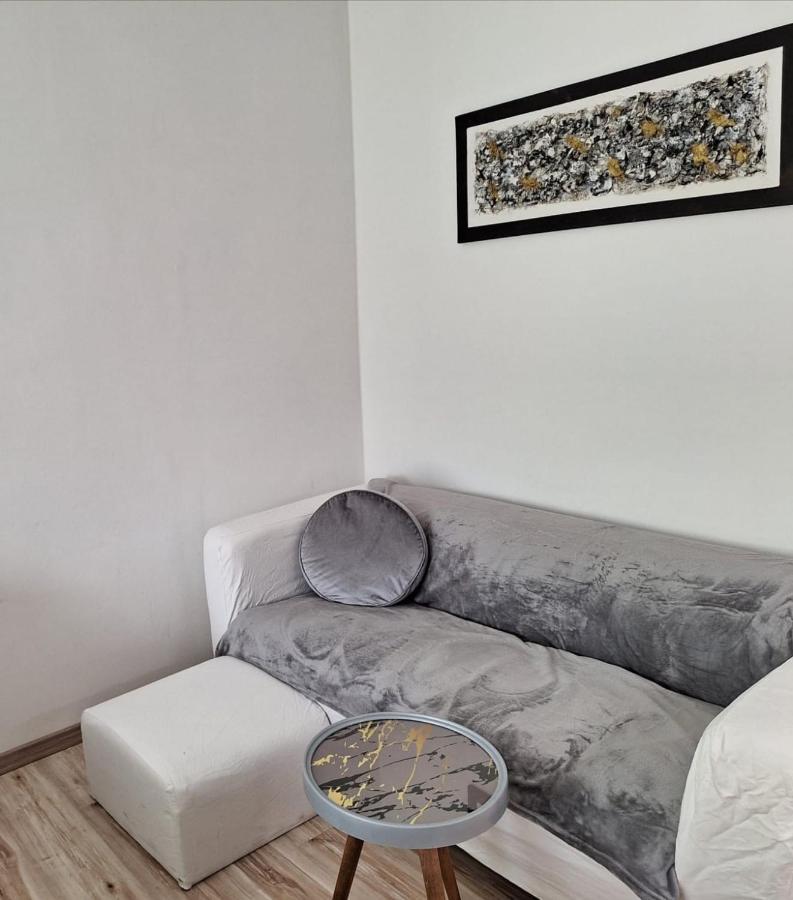 Home 2201 Gerasdorf bei Wien Dış mekan fotoğraf